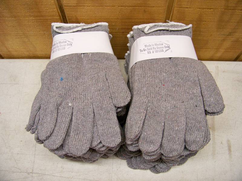 lot 597 image: 24 Pair Extra Heavy Knit Work Gloves