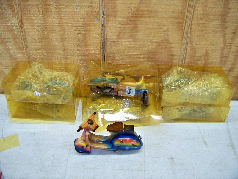 lot 690 image: 7 Wooden Vespas