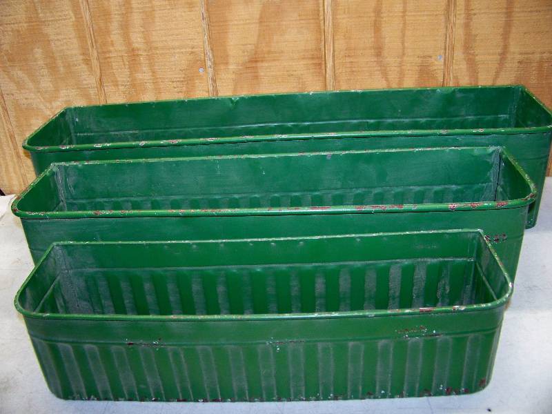 lot 714 image: CreativeCo-op Iron Containers Window Boxes
