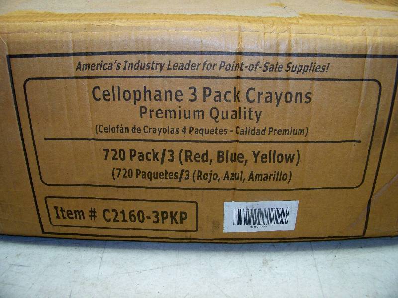 lot 723 image: 720 Packs of 3 Crayons