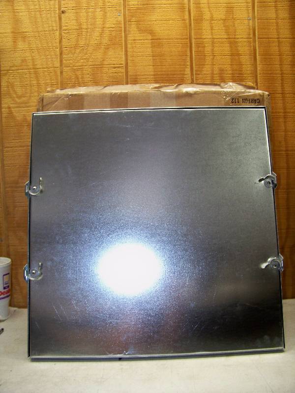 lot 785 image: 2 Galvenized Access Panels