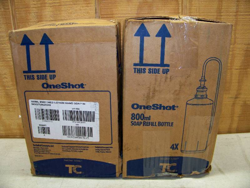 lot 794 image: 2 Cases of 4 OneShot Enriched Lotion Hand Soap