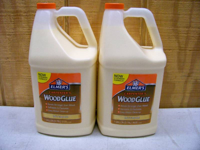 lot 802 image: 2 Gallons Elmers Carpenters Wood Glue