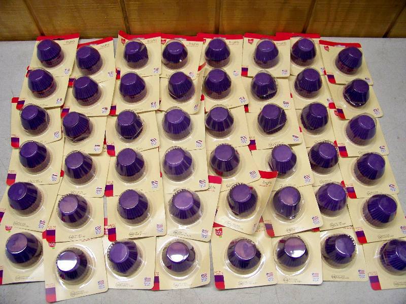 lot 844 image: 48 Packages of 100 Cake Mate Brights Mini Baking Cups