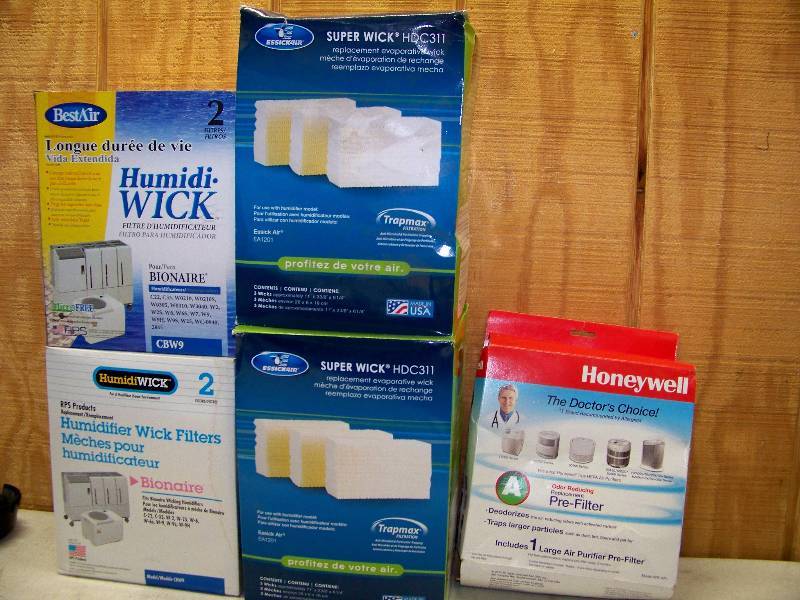 lot 869 image: Filters for Humidifier and Hepa Air Filter