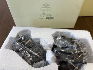 lot 13 image: LENOX cat figurines, PLAYING AT MIDNIGHT SET OF 2