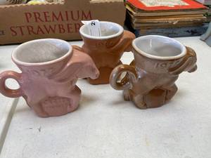 lot 29 image: Frankoma GOP donkey mugs, QTY 3