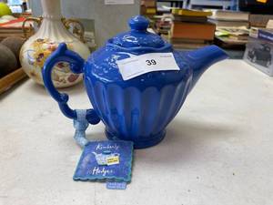 lot 39 image: Hallmark Blue tea pot, Kimberly Hodges