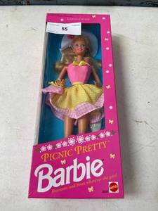 lot 55 image: Picnic pretty Barbie, new in the box