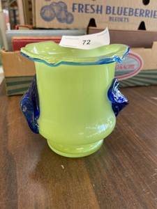 lot 72 image: Art glass Vase, Green and blue
