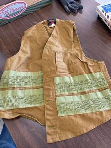 lot 74 image: JC Higgins field vest, size 38