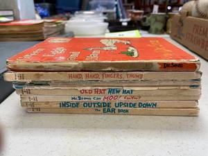 lot 82 image: Vintage hardback Dr. Seuss books