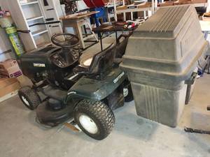 lot 1000 image: Craftsman electric start 42 in tractor mower with grass catcher
