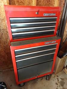 lot 1022 image: Craftsman red rolling toolbox with 1 stackable box 49 x 27 x 18 in
