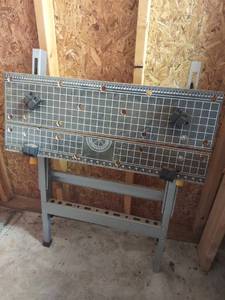 lot 1025 image: Collapsible workbench