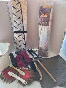 lot 1151 image: Sunshades, fuel funnels, dusters, bucket, more