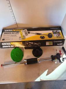 lot 1166 image: Central Pneumatic dent puller