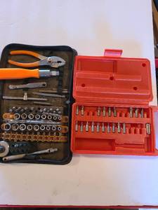 lot 1303 image: Sockets and bits