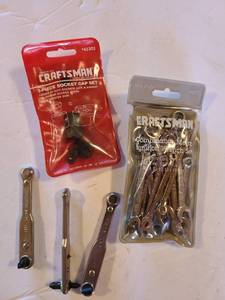 lot 1323 image: Craftsman combination metric ignition wrench set and more