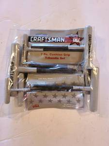 lot 1326 image: Craftsman 7 piece grey cushion grip T-handle set