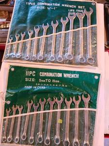 lot 1337 image: Two 11 piece combination wrench sets
