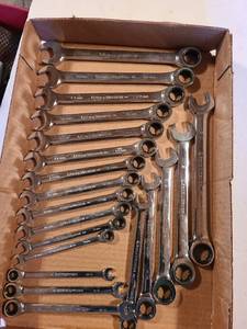 lot 1356 image: Metric wrenches