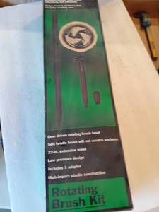 lot 1381 image: Craftsman rotating brush kit