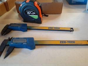 lot 1390 image: Cen tech precision calipers and tape measures