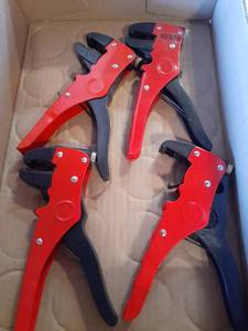 lot 1395 image: Wire strippers