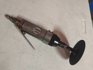 lot 1516 image: Campbell Hausfeld pneumatic metal die grinder