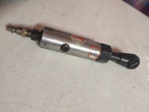 lot 1518 image: Collins Quality Tool pneumatic 14 ratchet wrench