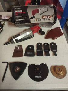 lot 1520 image: Tool Shop pneumatic multi function tool with accessories