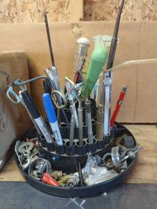 lot 1556 image: Spinning caddy with contents