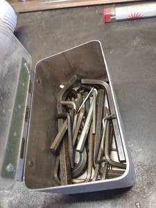 lot 1566 image: Allen wrenches