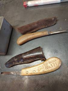 lot 1567 image: Hoof trimmers