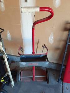 lot 2006 image: Dayton welding cart