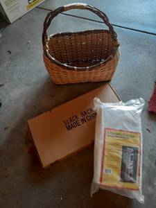 lot 2017 image: Large basket with slack rack and overdoor shoe organizer