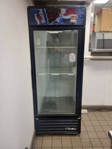 lot 2859 image: Pepsi Wrapped Single Door Commercial Cooler&nbsp (GDM -26)