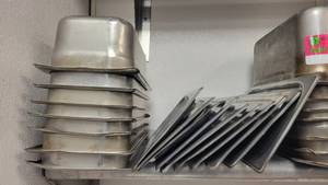 lot 2898 image: (7) Don Steam Table  Hotel Pans W Lids