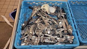 lot 2912 image: Assorted Silverware