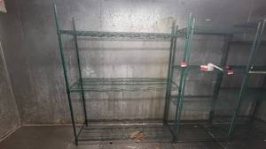 lot 2920 image: 3-Tier Green Metro Rack&nbsp