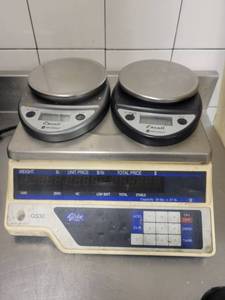 lot 15583 image: Lot of 3 Scales