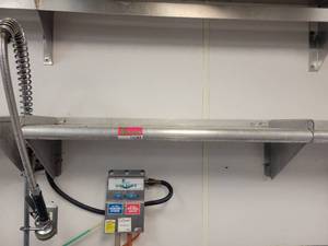 lot 15592 image: Advance Tabco Stainless Shelf 3ft