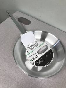 lot 36152 image: Pinch (afpn-12) 12 Inch Natural Finish Aluminum Fry Pan