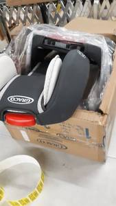 lot 16698 image: Graco Turbo Booster car Seat
