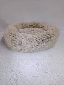 lot 19503 image: Small pet bed
