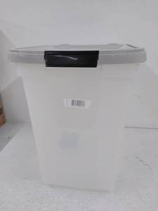 lot 38182 image: Clear Storage Ben