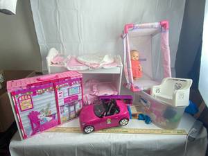 lot 7568 image: Great lot of Baby Doll and Barbie Stuff