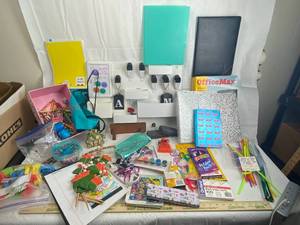 lot 7570 image: Office Supplies and Kids Craft Items - Lots to do