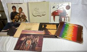 lot 7584 image: Lot of Classic Vintage Vinyl Records - See Pics for Artists - WOW